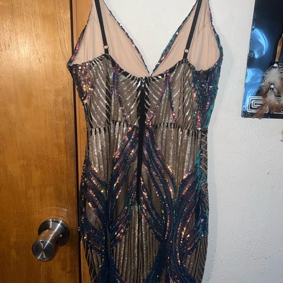 A peach sequin dress size small - Picture 2 of 3